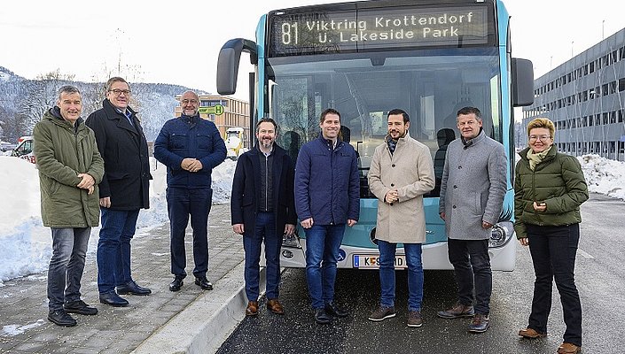 20211213_ThomasHude__NeueBuslinie_HafnerLamprechtSmoleLiesnigSchuschnigScheiderWassermann@LakesideParkKlagenfurt_Foto1