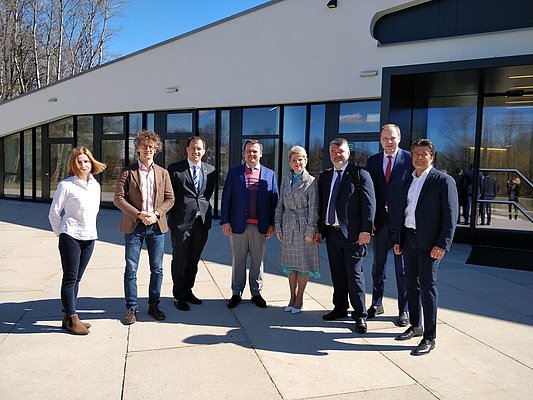 Gouverneur Nikitin, besuchte Lakeside mit Stellvertreterin Minina und Vorsitzendem Gusev gemeinsam mit Landtagsabgeordnetem Sandriesser - David Pitschmann empfing die Delegation