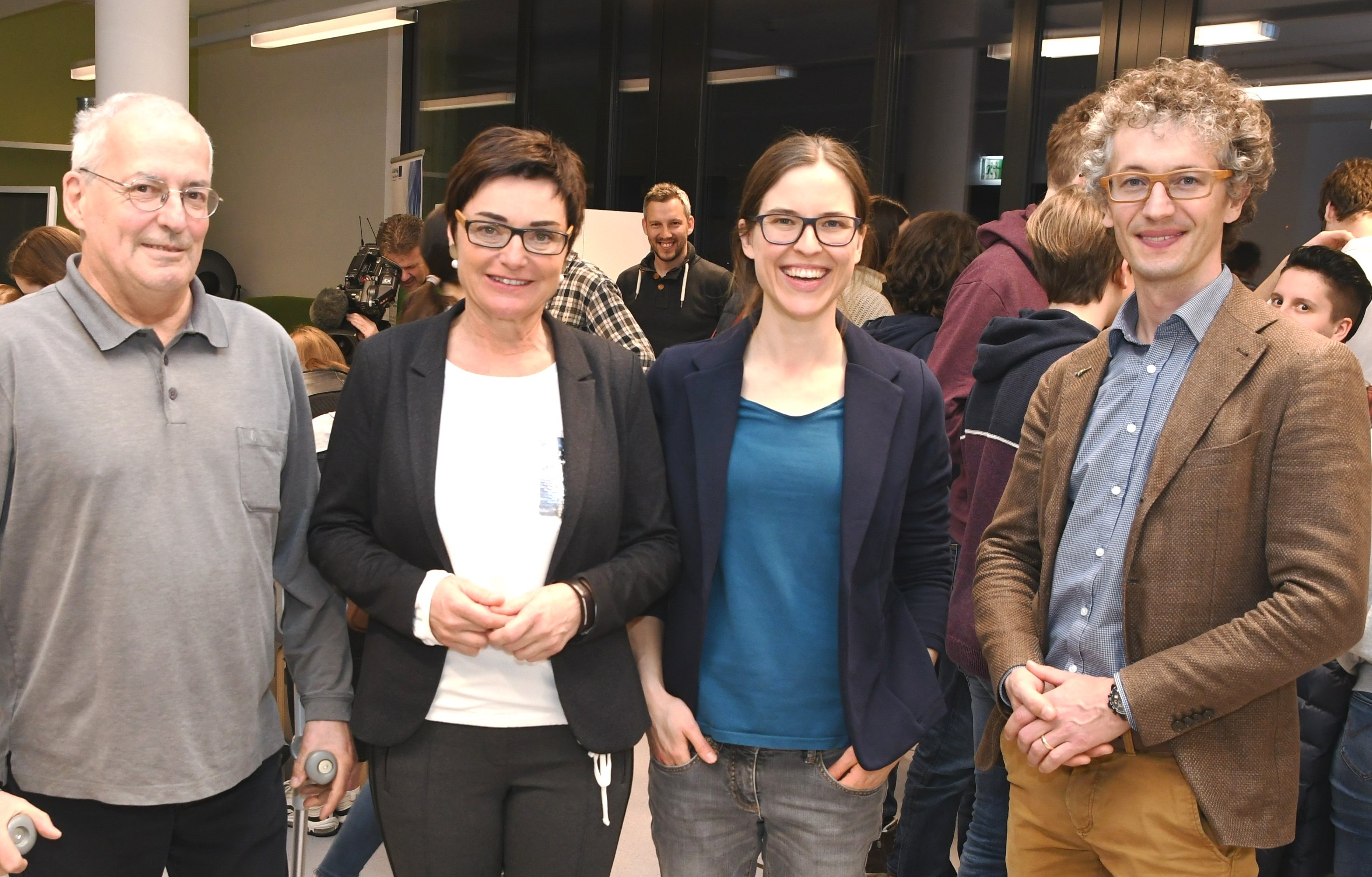 Unter den Gästen war auch LH Stv. Dr. Beate Prettner - begrüßt durch Peter Holub und David Pitschmann vom Educational Lab im Lakeside Park