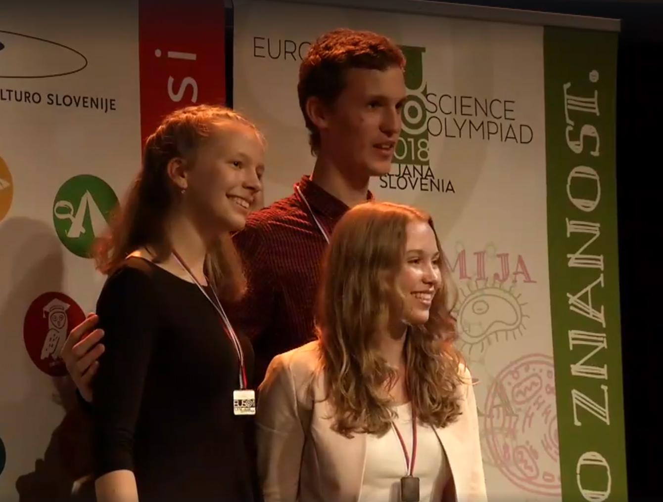 Team B von rechts nach links: Stephanie Wendel, Biologie, Gymnasium Schillerstraße Feldkirch, Lukas Fuchs, Physik, Gymnasium Zell am See, Sophie Klaus, Europagymnasium Klagenfurt
